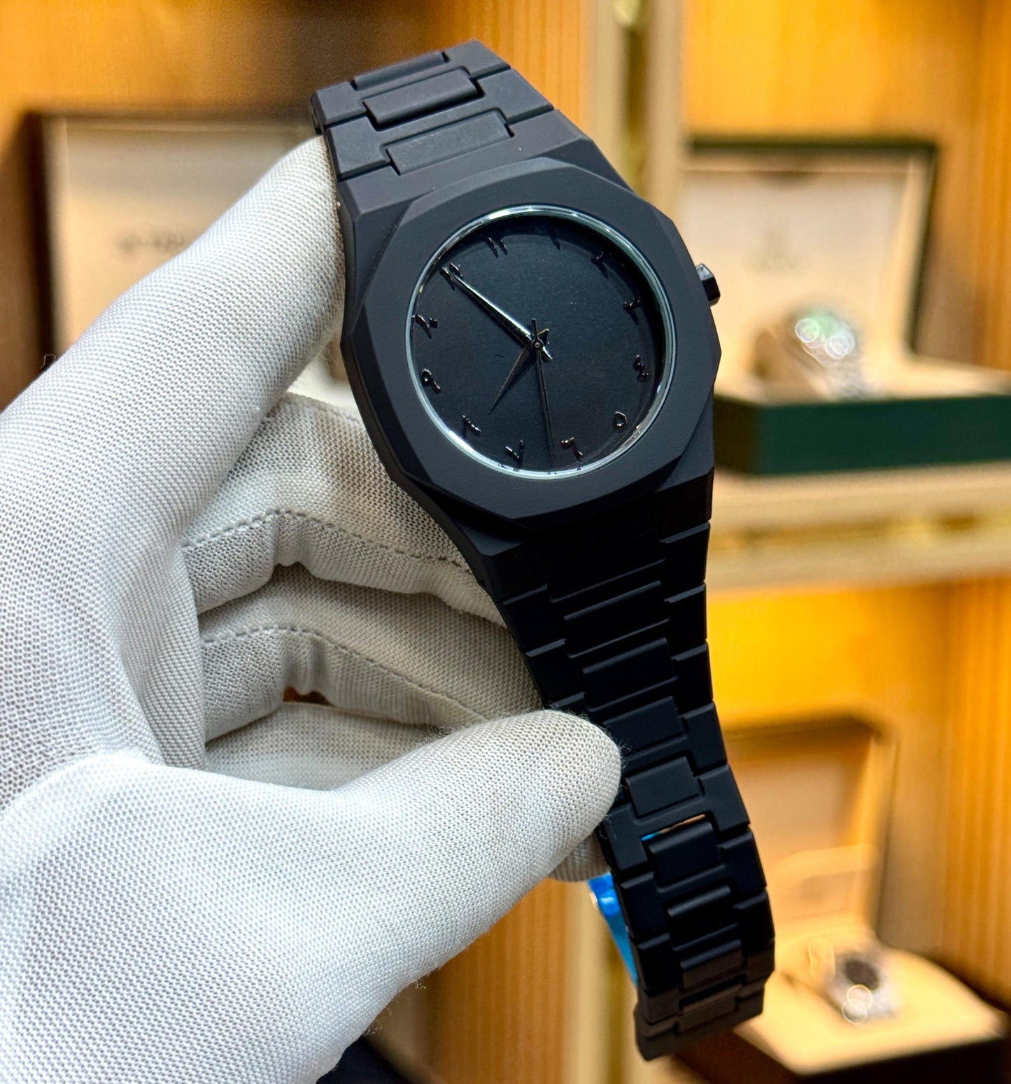 Black Aura Quartz Watch – Lightweight Design, , Premium Quality